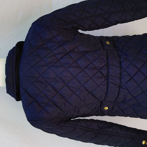 Girls Crown and Ivy navy quilted jacket, sz L, plaid lining, snap front - Picture 7 of 11